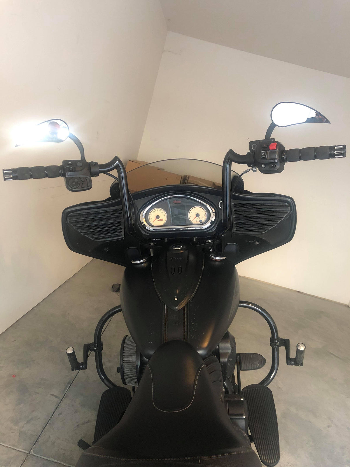 Apache Baggers for '14-17 Chieftain | Indian Handlebars