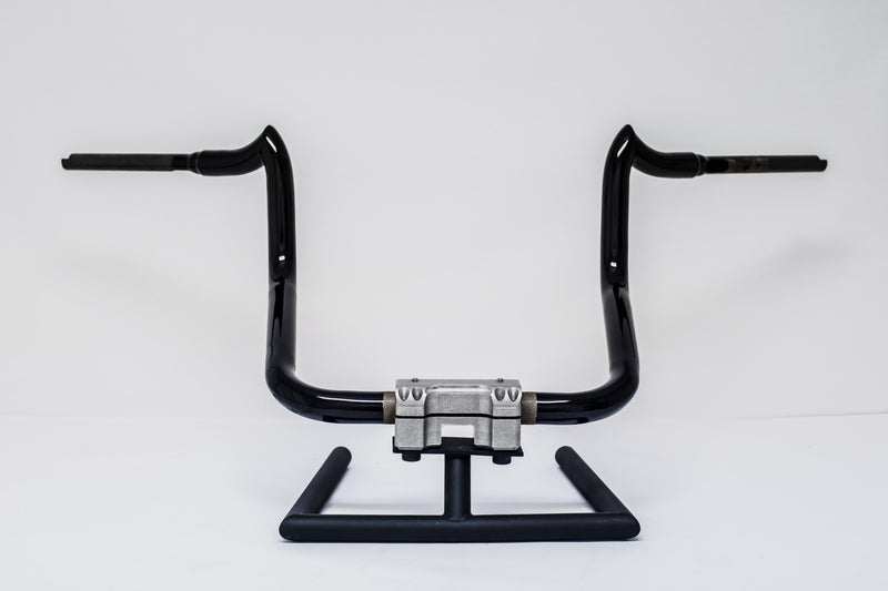 Comanche Bagger for '2024 Challenger Indian Handlebars KST Kustoms